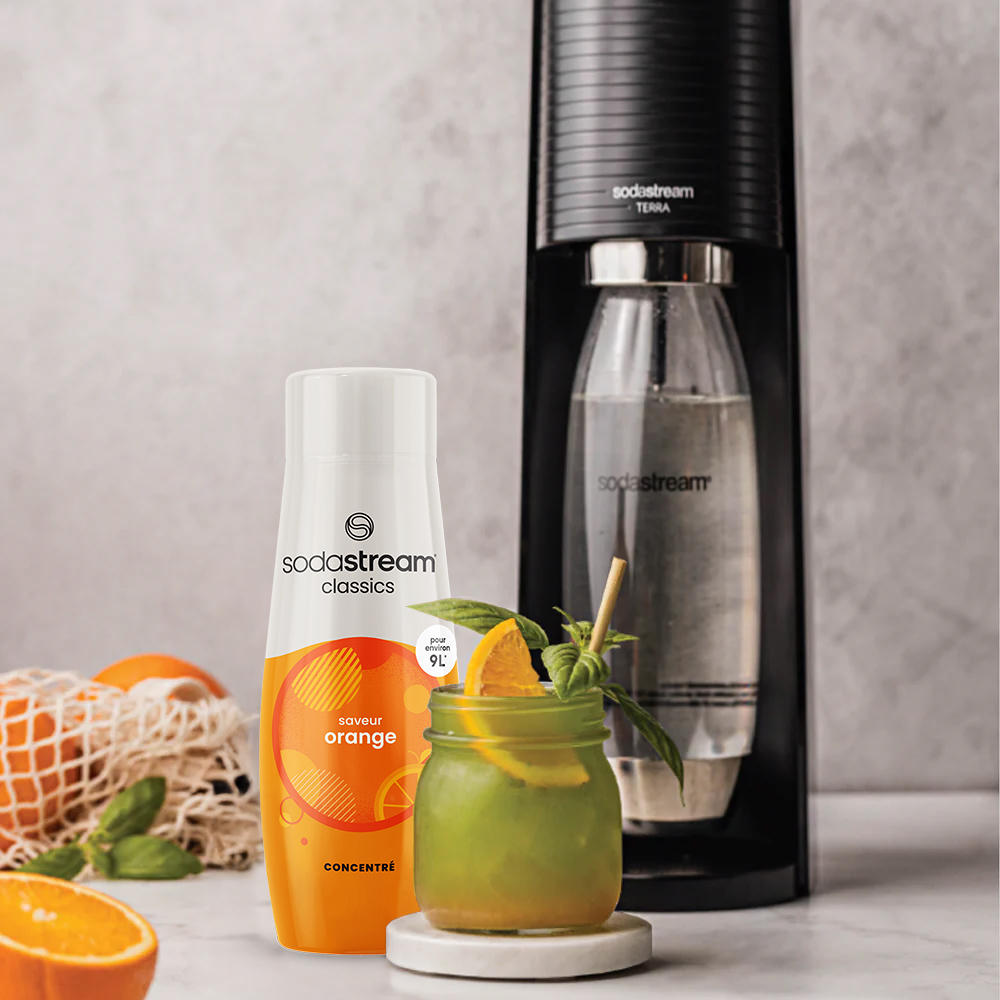 Gin smash à l'orange et au basilic