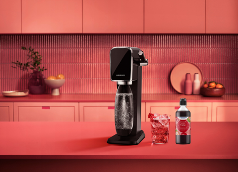 Eau aromatisée à la fraise pour l'été
